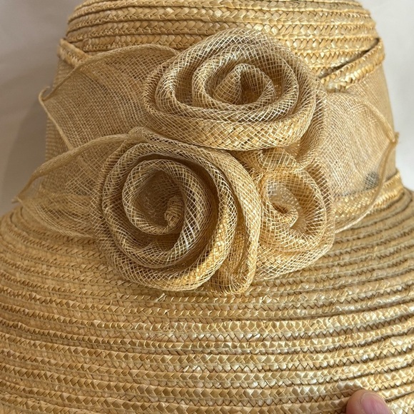 THE SCALA O/S Natural Fibres Hat Sheer Wide Band and 3D Flora Accent at Back - Picture 8 of 9